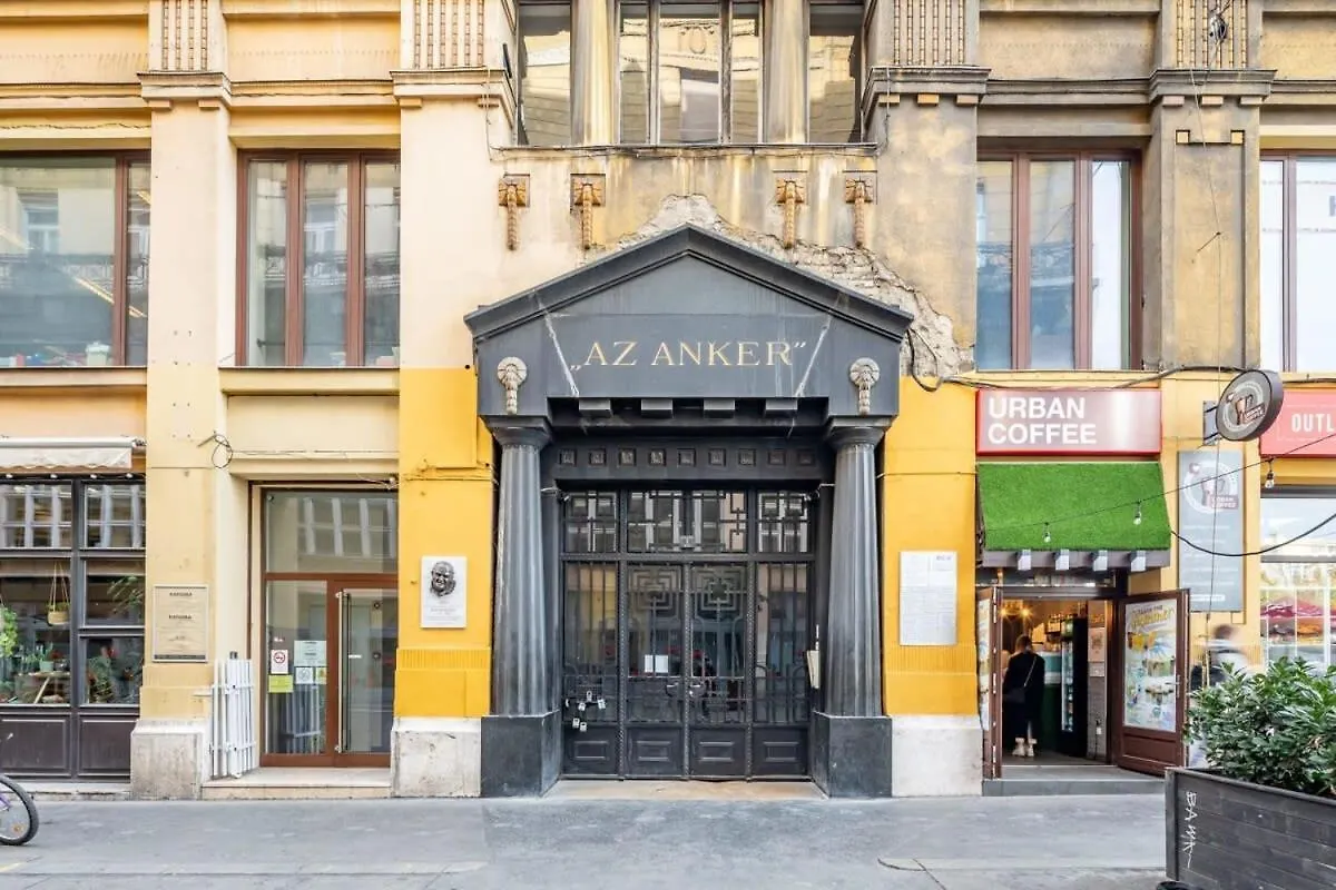 Bright & Large Apartment At Top Location Budapest